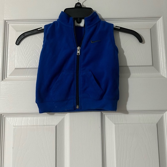 Nike Other - Sold….Nike baby’s vest is a size 6-9 Months.